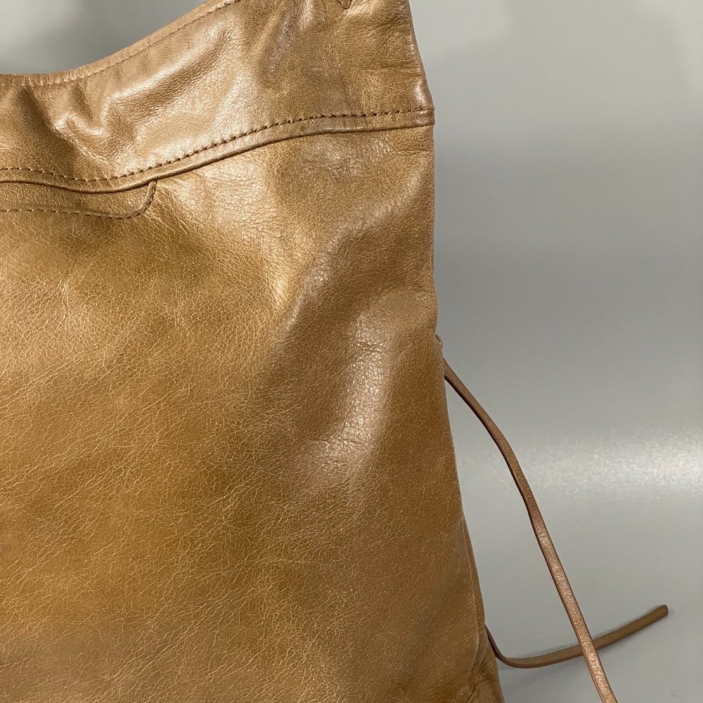 Hobo Angler Crossbody Bag - Picture 9 of 16